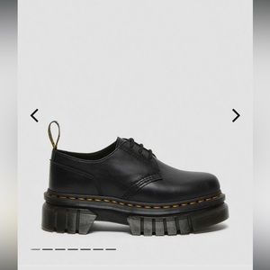 🔥Dr. Martens NWOT Audrick Leather Platforms  Women’s 10 in Black